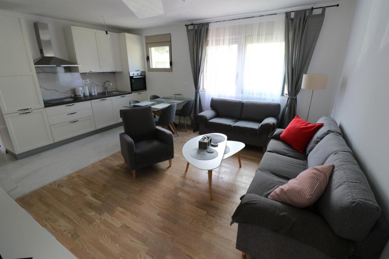 Apartment Sandrita Kotor Buitenkant foto